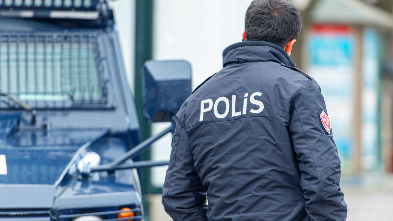 El fugitivo fundador de Crypto Exchange, Faruk Ozer, es extraditado a Turquía Criptomonedas e ICOs Fugitive Crypto Exchange Founder Faruk Ozer Extradited to Turkey