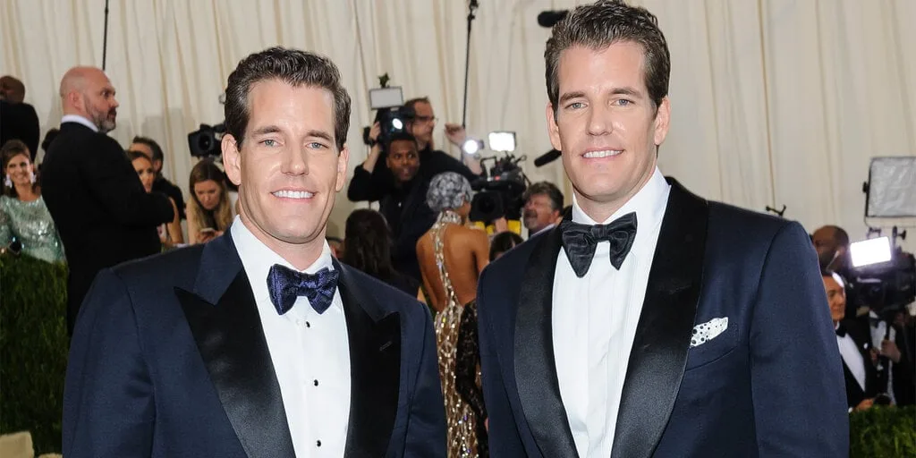 Los gemelos Winklevoss donan un millón de dólares en bitcoins para derrocar a Elizabeth Warren Los gemelos Winklevoss donan un millón de dólares en bitcoins para derrocar a Elizabeth Warren