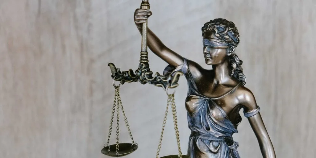 Se exceden las reglas de la OFAC del Quinto Circuito al sancionar los contratos inteligentes inmutables de Tornado Cash Se exceden las reglas de la OFAC del Quinto Circuito al sancionar los contratos inteligentes inmutables de Tornado Cash