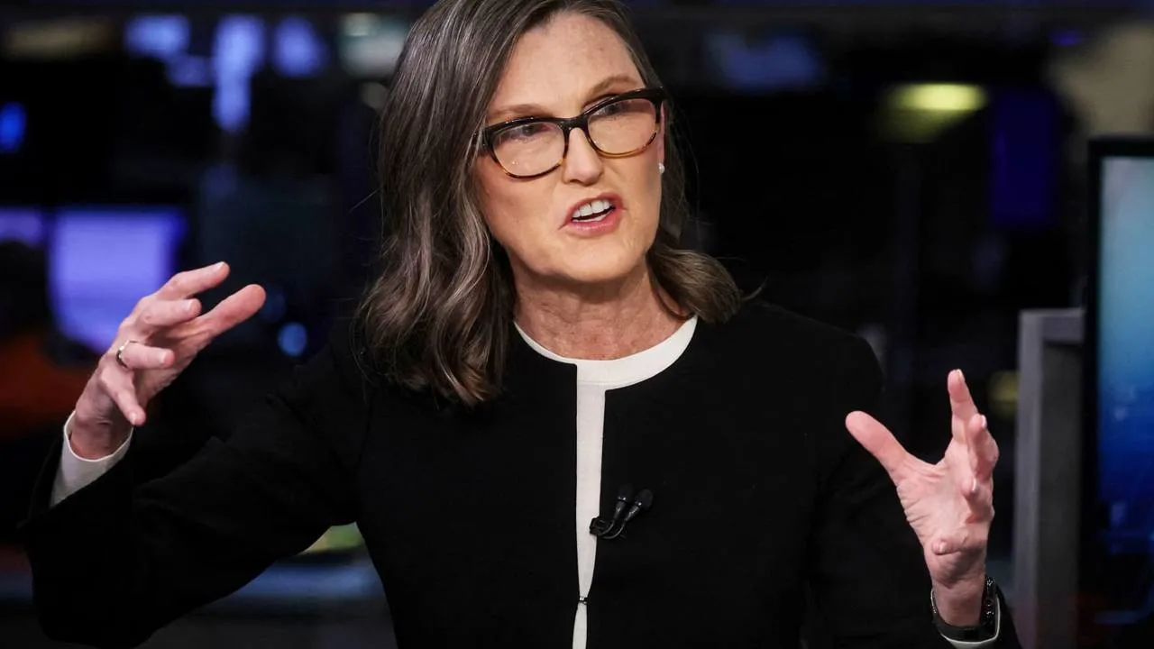 La escasez de Bitcoin podría impulsar el precio de 1,5 millones de dólares, declara Cathie Wood La escasez de Bitcoin podría impulsar el precio de 1,5 millones de dólares, declara Cathie Wood