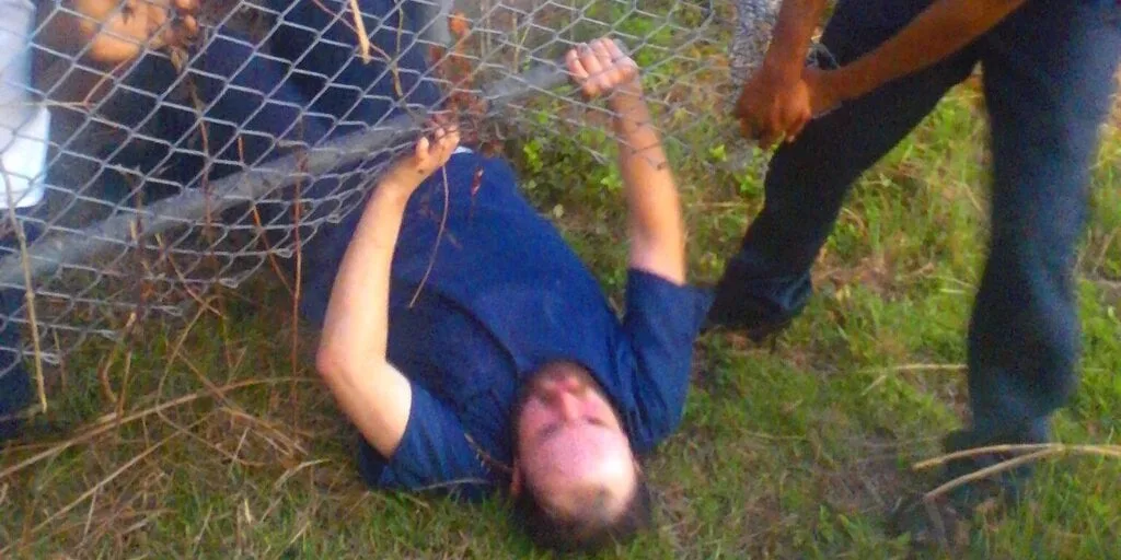 GkQ2R5LXcAAbyCk-gID_7.jpeg Decrypt logo