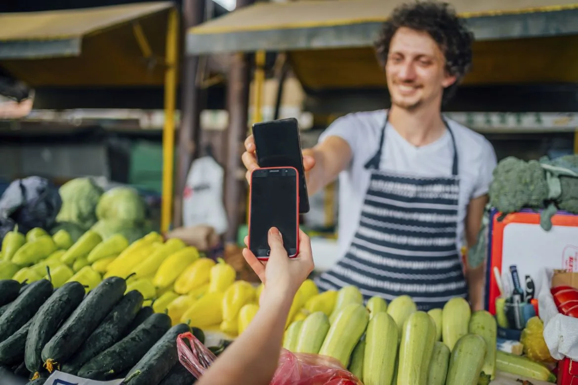 Tap-to-pay-iphone.jpg Tap to pay iphone