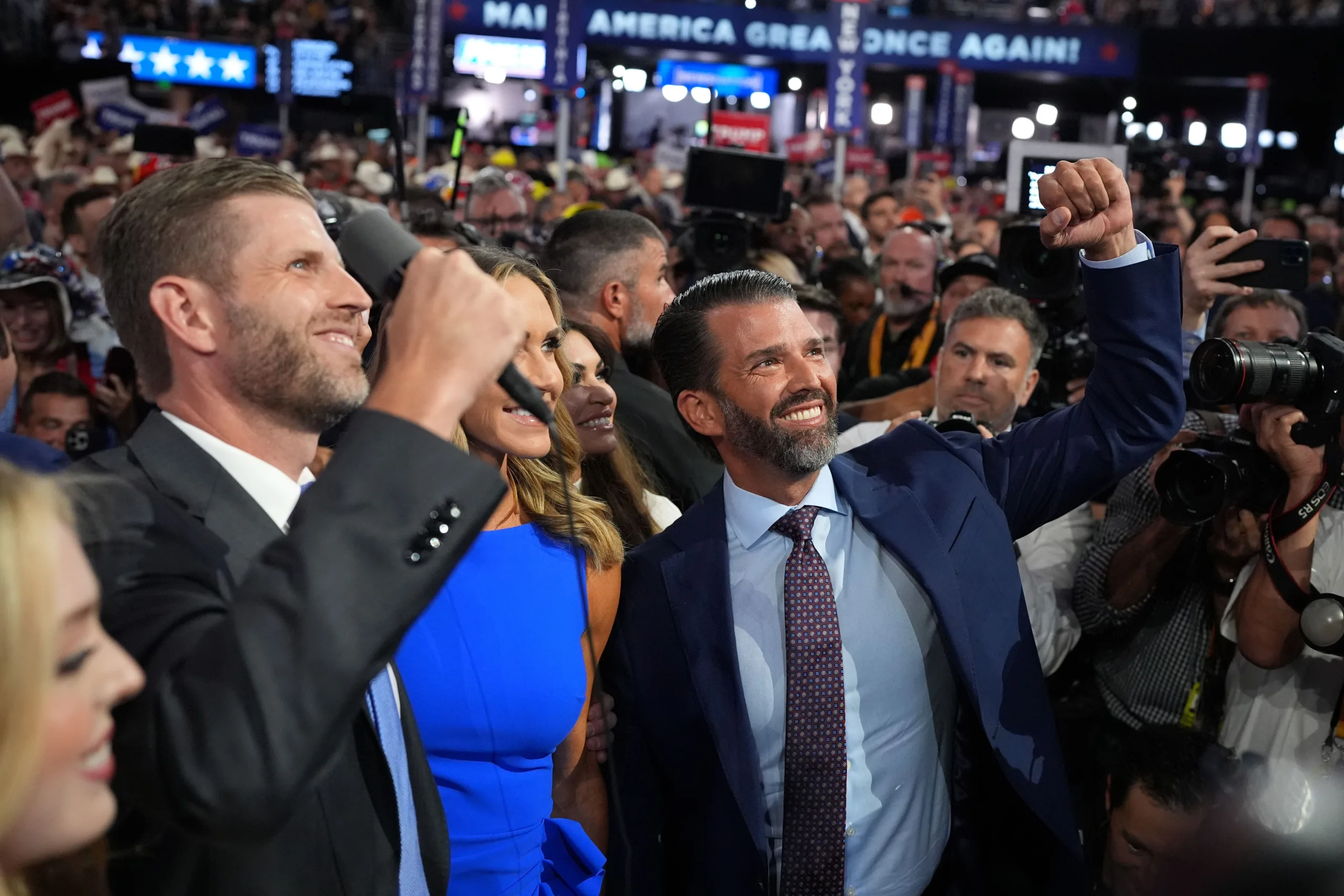 Una empresa pública que se jacta de los hijos de Trump con asesoramiento de asesoramiento compra BlackRock Bitcoin ETF (IBIT) Helene Braun