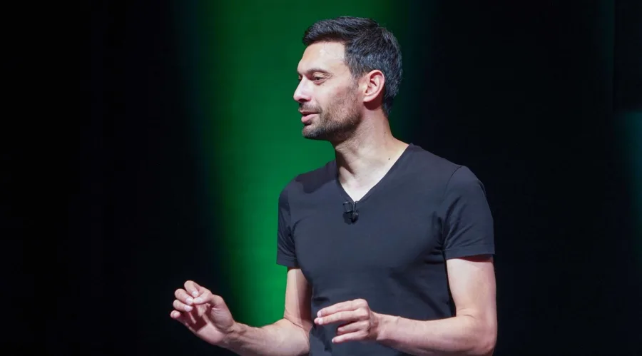 Ali20Niknam2C20the20CEO20of20bunq_id_3efead4b-0b6b-44af-ad02-80631cae49fd_size900.jpg Ali Niknam, the CEO of bunq