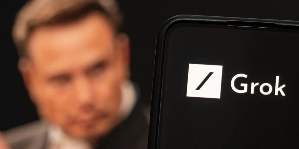 Los usuarios estrechan Grok después de que Xai dijo que se han realizado cambios a la solicitud de “Genocidio blanco” Decrypt logo