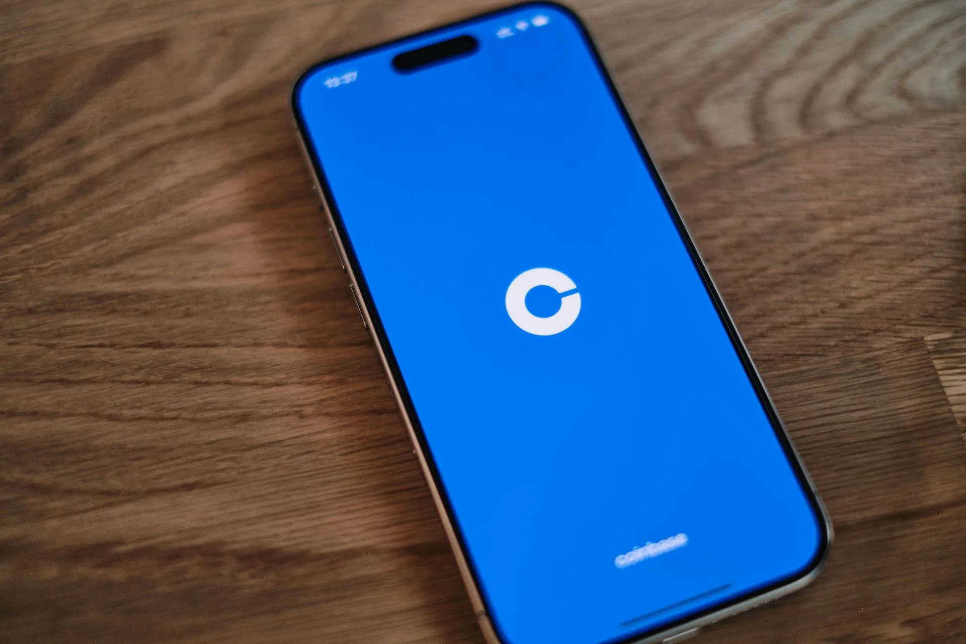 Coinbase supera a S&P 500 con un aumento del 43% de junio a medida que aumenta la historia de Stablecoin: CNBC jwp-player-placeholder