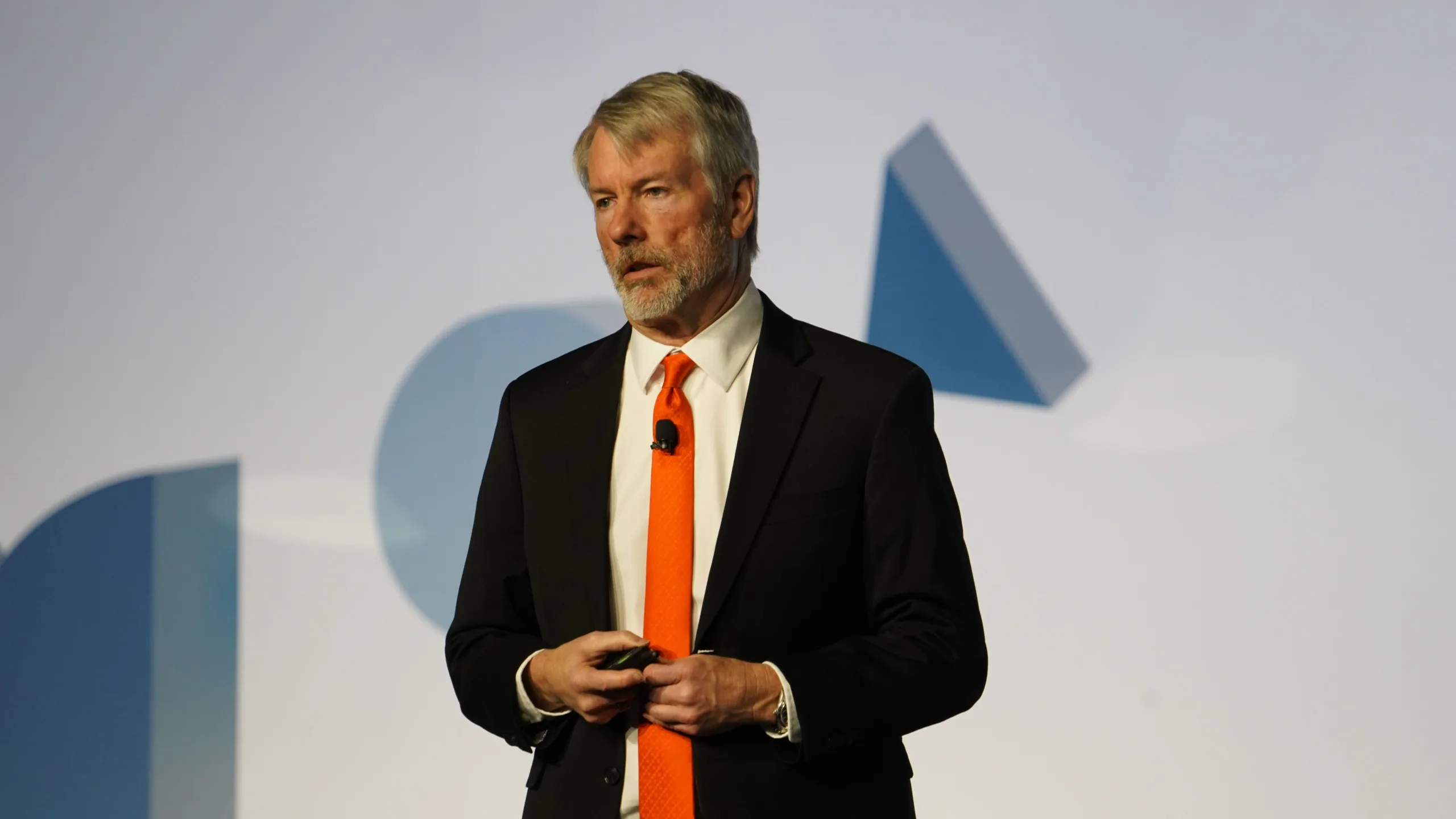 Michael Saylor minimiza la amenaza cuántica de Bitcoin (CoinDesk)