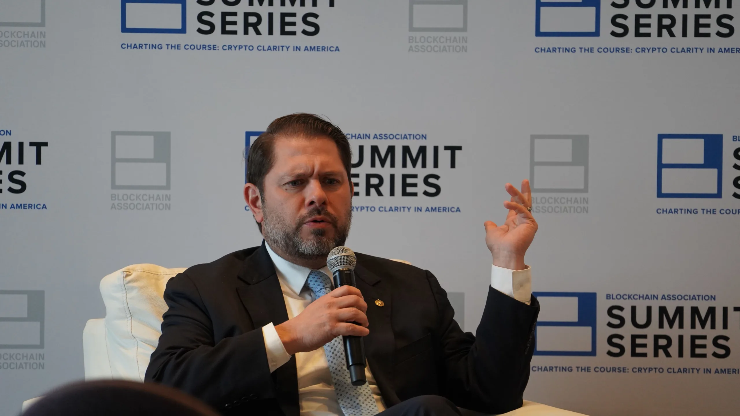 El proyecto de ley de ley estable del Senado es probable que obtenga un apoyo bipartidista masivo, dice el legislador dem French Hill (Nikhilesh De/CoinDesk)